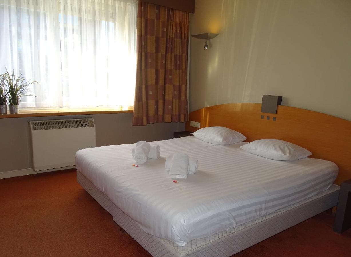 Sleep & Go Brussels Expo Hotel Wemmel Room photo